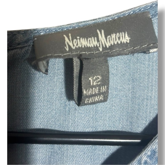 Neiman Marcus Light Denim Patchwork Thick Strap Sleeveless Crew Neck Mini Dress - Picture 14 of 16